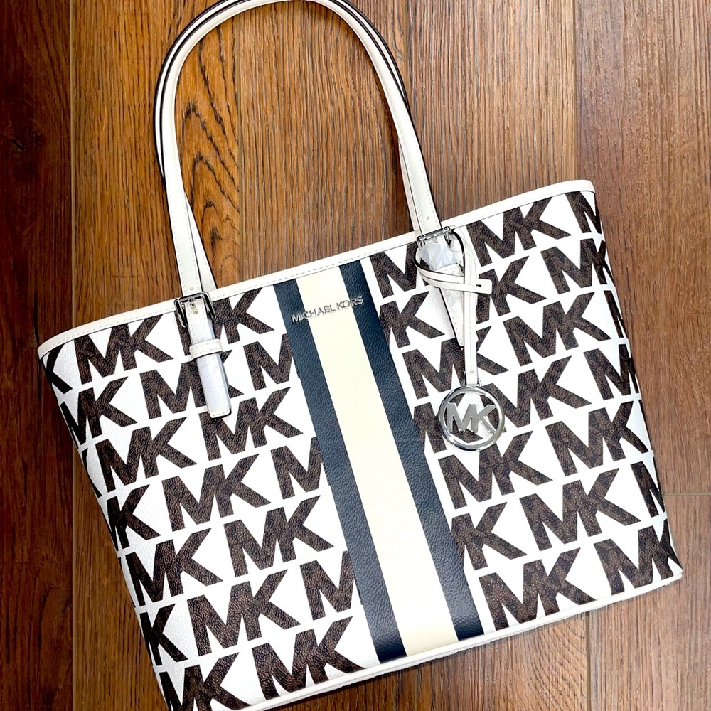 NWT Md MK Carryall Tote White/Brown